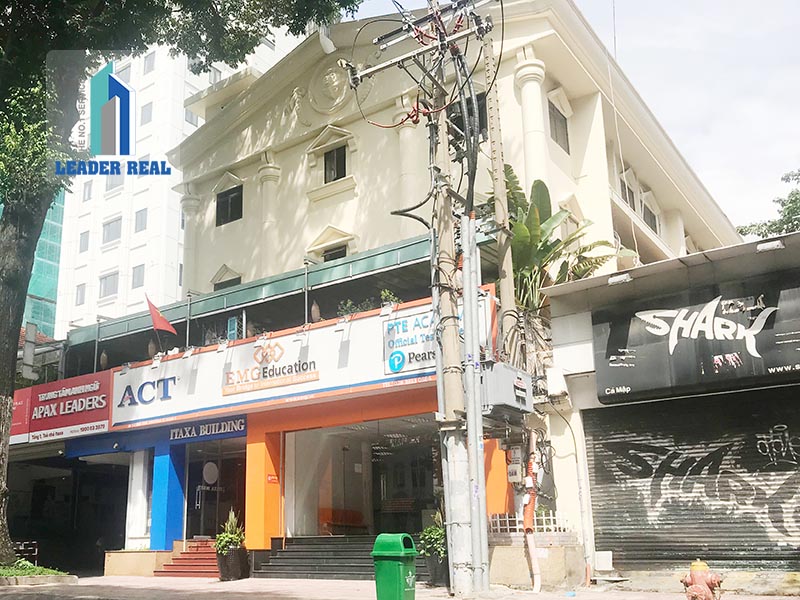 Itaxa House 2 Building