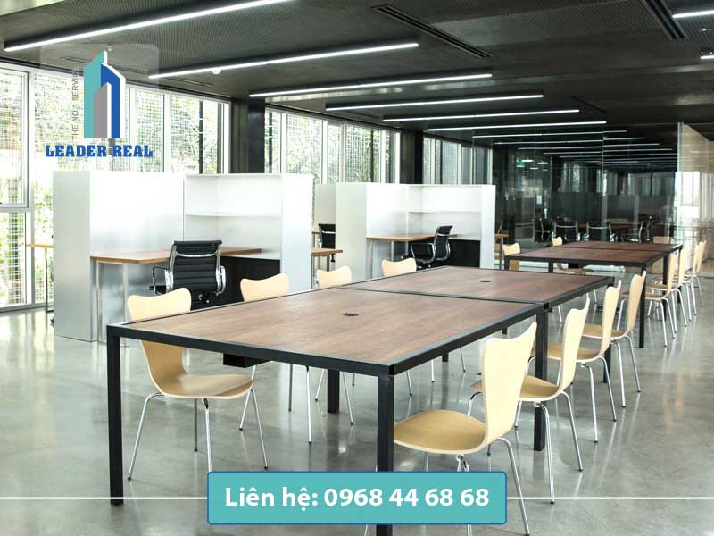 Le Square Working - Nguyễn Văn Hưởng