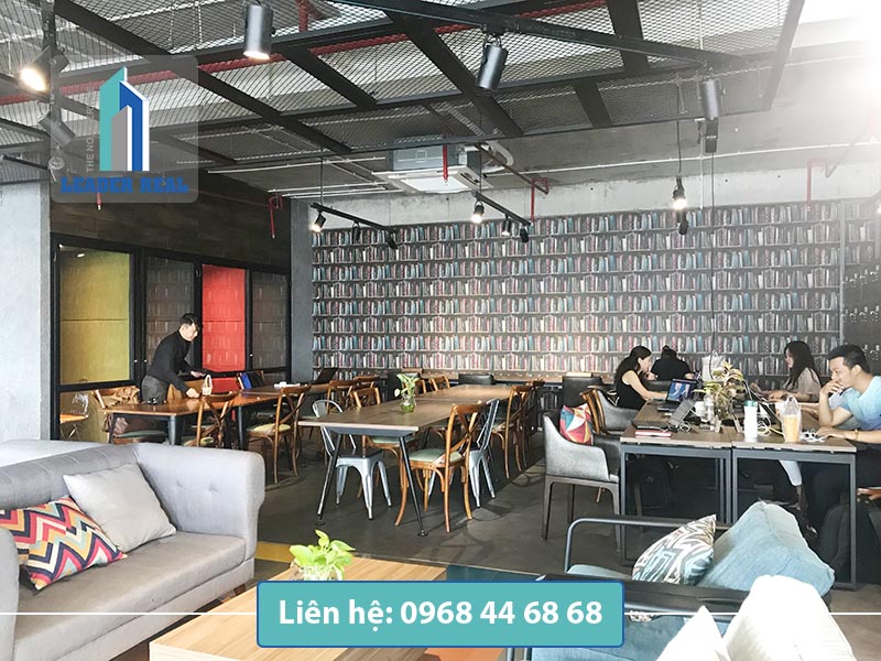 Dreamplex 195 building