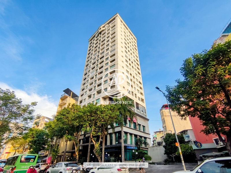 International Plaza Building