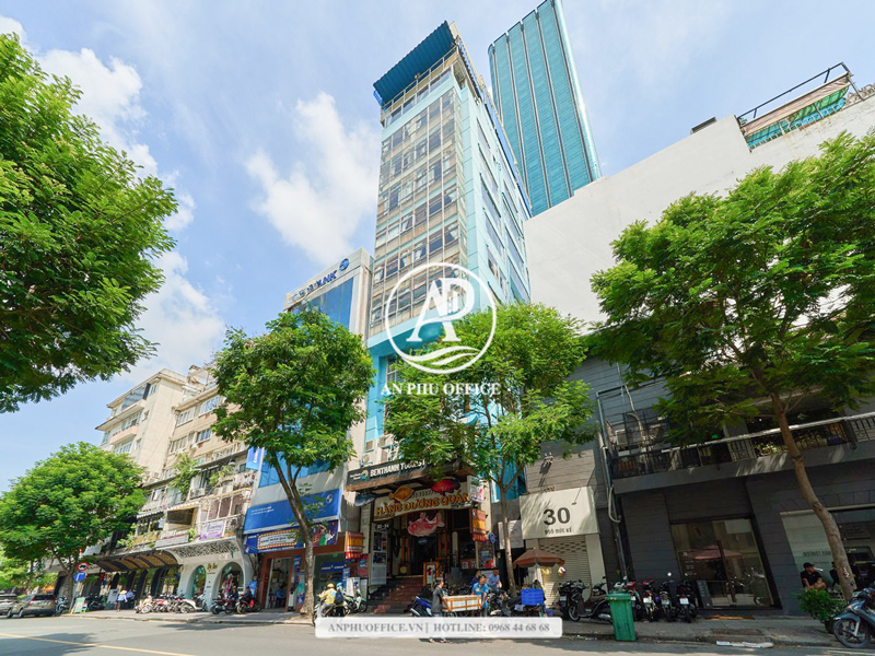 Bến Thành Tourist Building