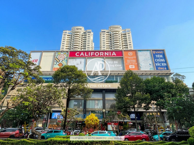 Hùng Vương Plaza