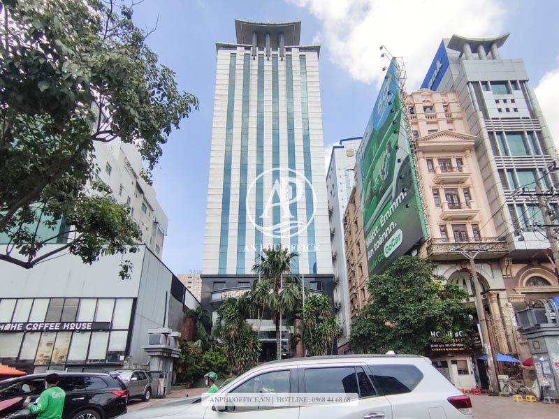 194 Golden Building